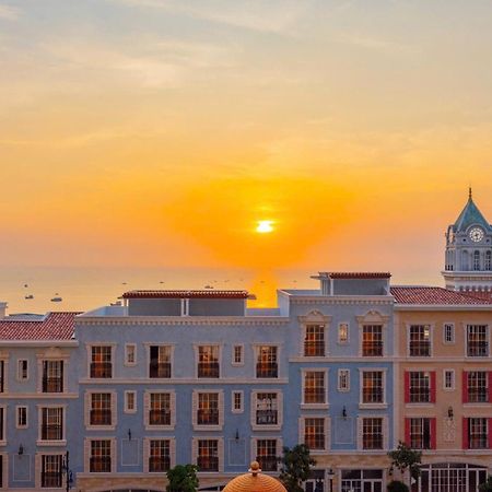 Sunset Sorrento Phu Quoc Aparthotel Exteriör bild
