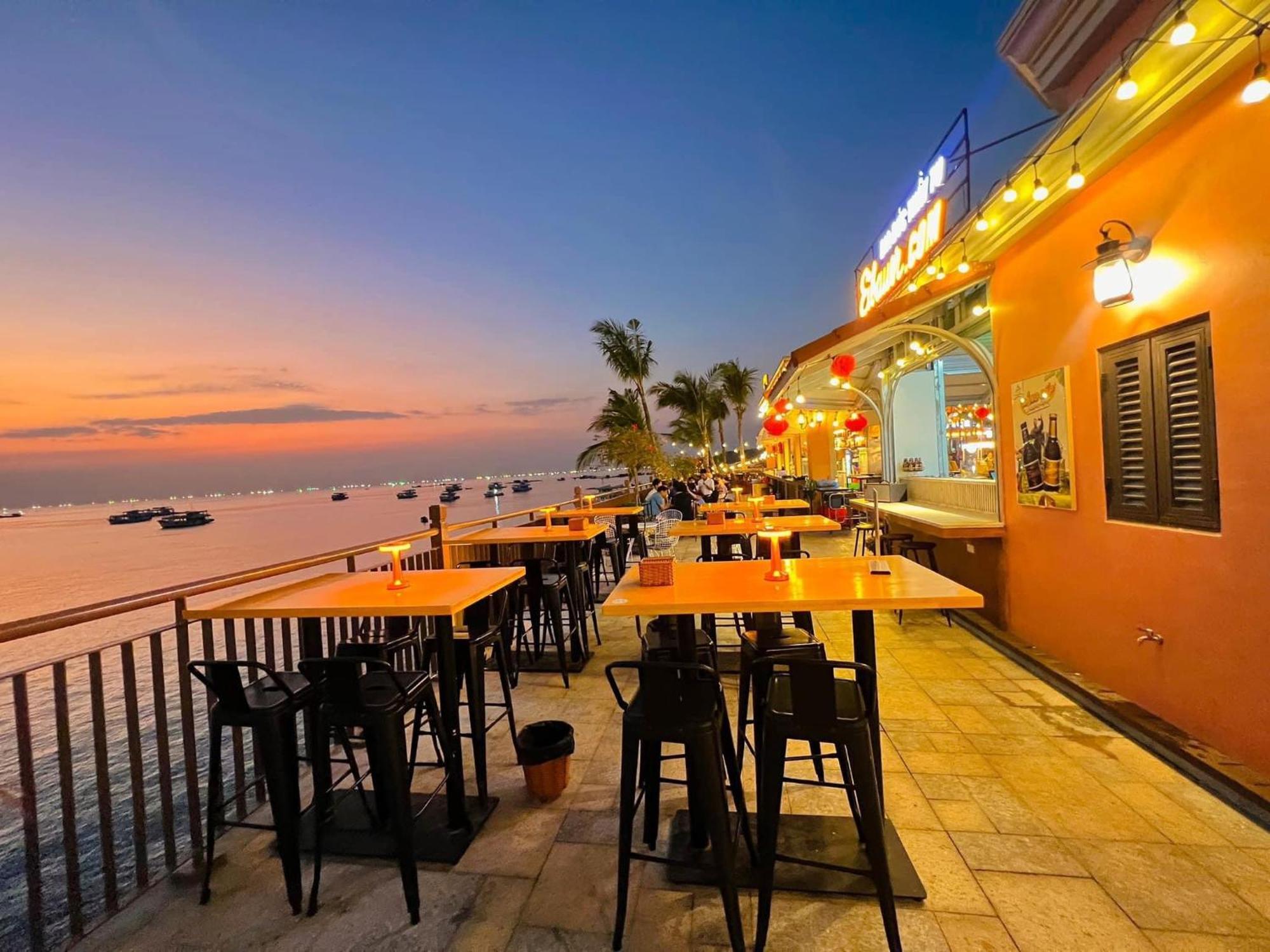 Sunset Sorrento Phu Quoc Aparthotel Exteriör bild